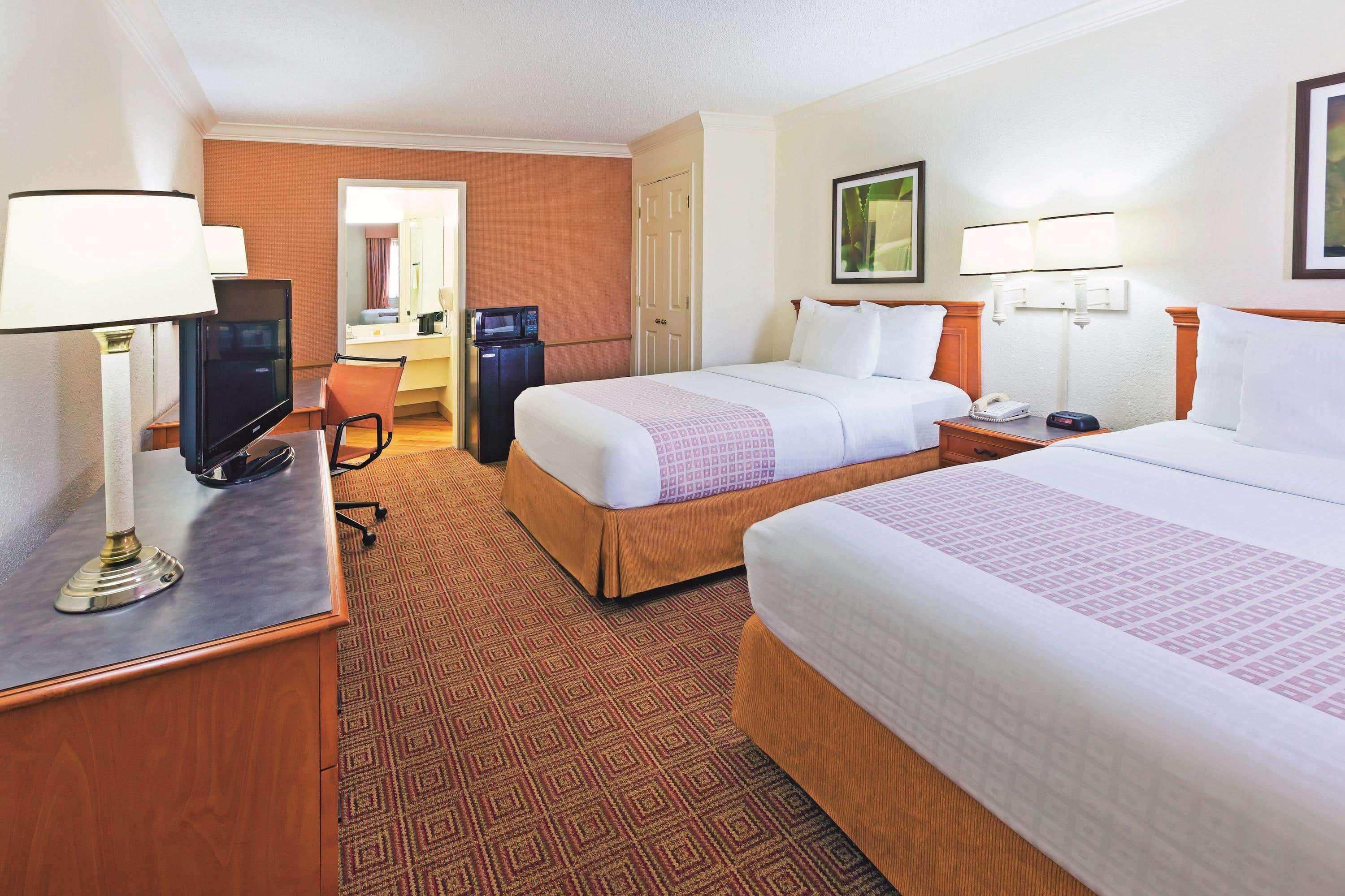 La Quinta Inn By Wyndham San Antonio Lackland Экстерьер фото
