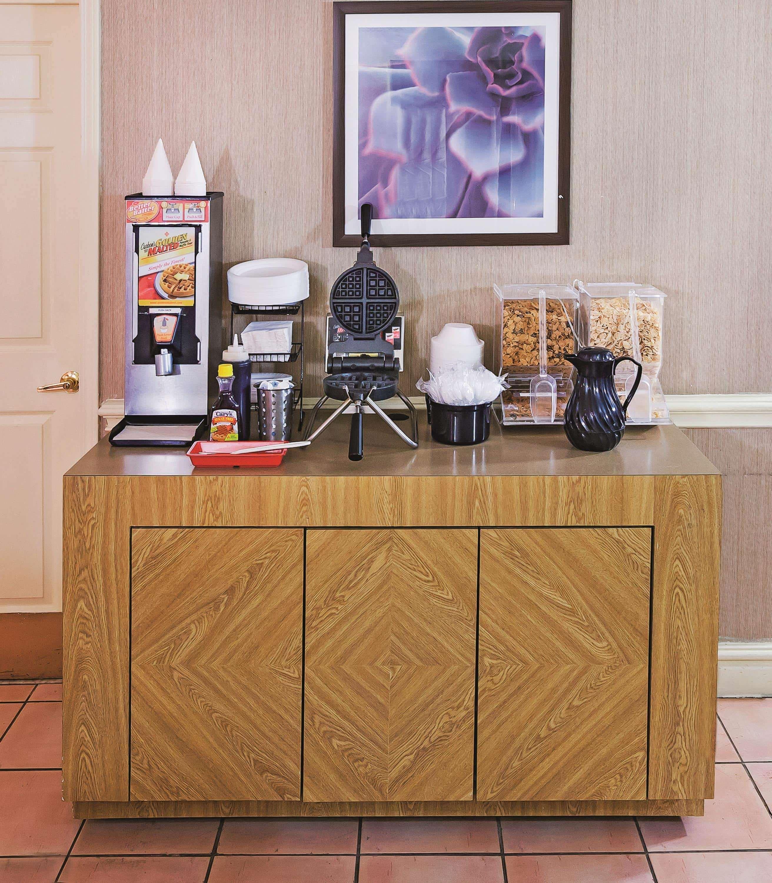 La Quinta Inn By Wyndham San Antonio Lackland Экстерьер фото