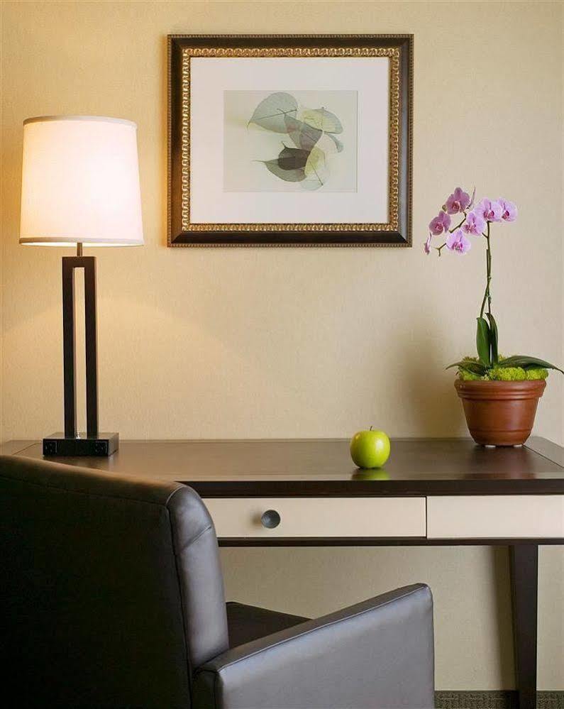 La Quinta Inn By Wyndham San Antonio Lackland Экстерьер фото